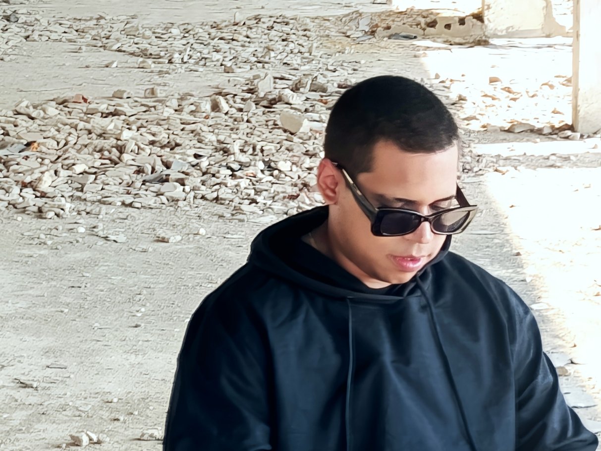 Persona con estilo urbano